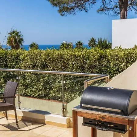 Sleeps 6 With Pool Air Con And Wifi * Vale do Lobo